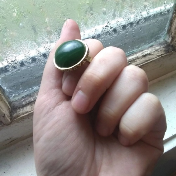 Deep green ring - Picture 2 of 3